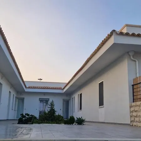 Il Faro Holiday home *